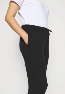 SLIM FIT JOGGERS - Jogginghose - Black 12 SLIM FIT JOGGERS - Jogginghose - Black -Even&Odd 06b525b3088e4d93a82acbc1bc87ceda