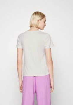 Even&Odd HATTIE TUTTO BENE - T-Shirt Basic - Light Pink -Even&Odd 3db193666e2a4a5b9d503d1474288d1e