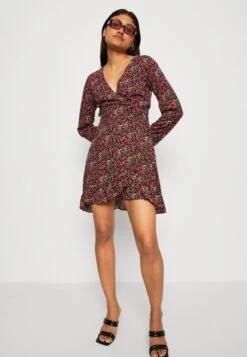 Even&Odd Freizeitkleid - Black/pink 11 Even&Odd Freizeitkleid - Black/pink -Even&Odd 822430b252c84e0a8c81cb95b98d5072