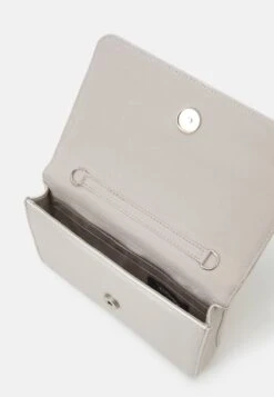 Even&Odd DISNEY MICKEY MOUSE - Clutch - Silver-coloured 10 Even&Odd DISNEY MICKEY MOUSE - Clutch - Silver-coloured -Even&Odd 9b7641c100f9498297a94bf7deca8db3