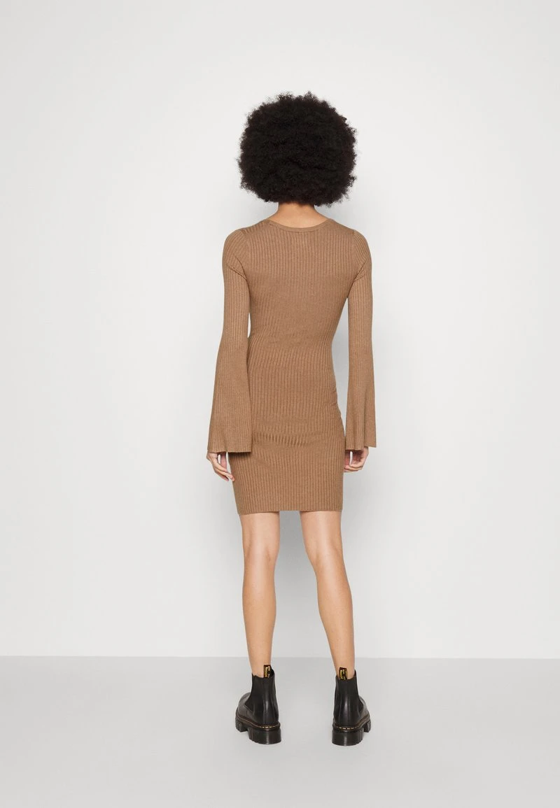 Even&Odd KNIT LOOSE FIT FLARED SLEEVES DRESS - Strickkleid - Camel 5 Even&Odd KNIT LOOSE FIT FLARED SLEEVES DRESS - Strickkleid - Camel – Bild 3