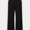 Even&Odd TAILORED WIDE LEG CULOTTE - Stoffhose - Black -Even&Odd a56d46d49a244588a529a362d6c0030e