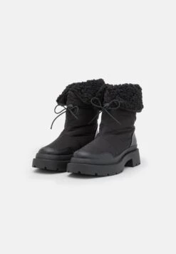WINTER BOOT - Stiefelette - Black 10 WINTER BOOT - Stiefelette - Black -Even&Odd a754a5f759304cfe8cb98dabd830d0a3