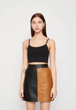 Even&Odd Top - Black