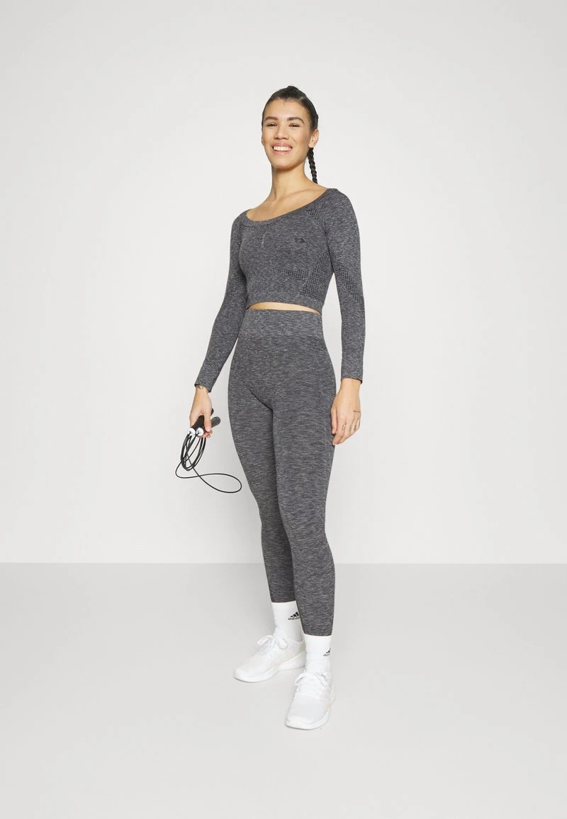 SEAMLESS CROPPED LONGSLEEVE - Langarmshirt - Black 4 SEAMLESS CROPPED LONGSLEEVE - Langarmshirt - Black – Bild 2