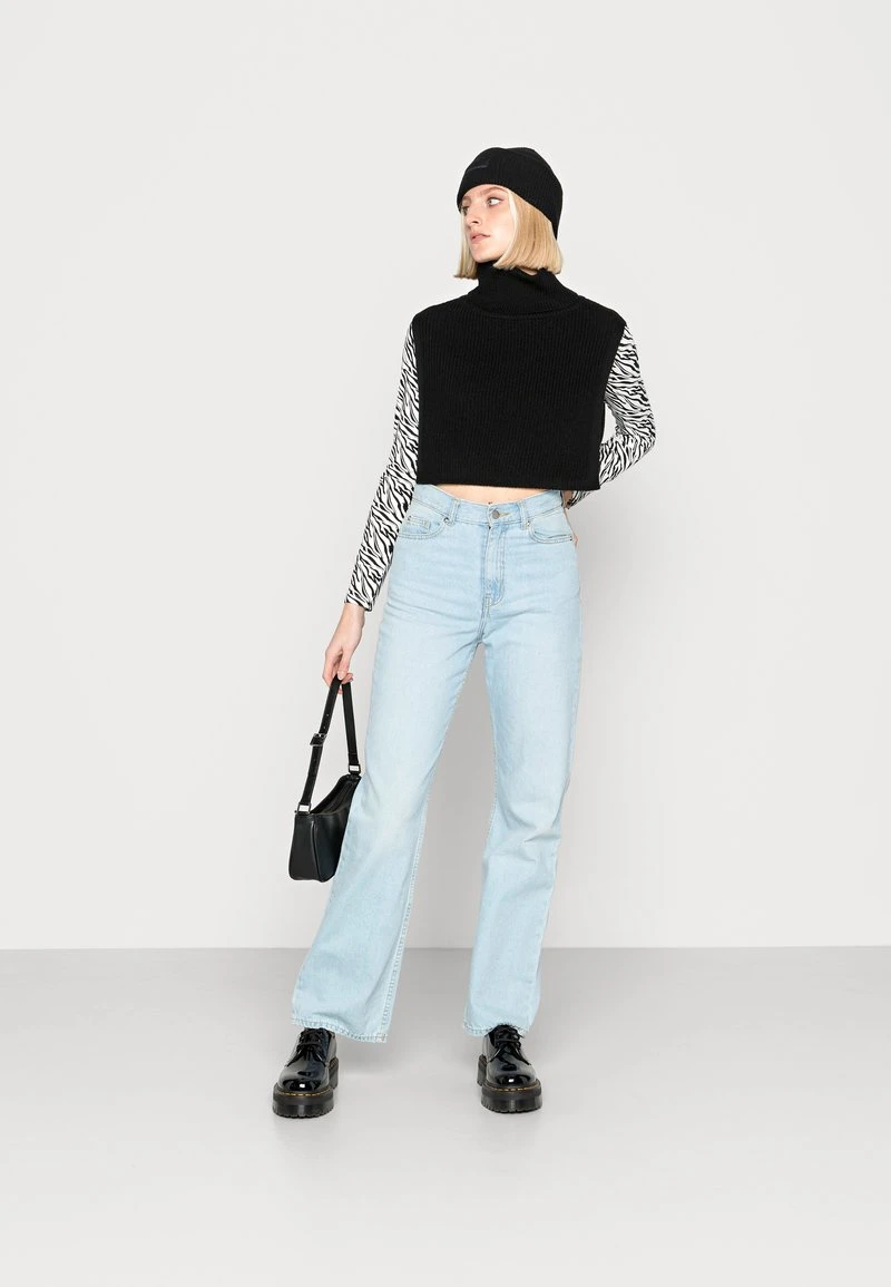 Even&Odd Cape - Black 4 Even&Odd Cape - Black – Bild 2