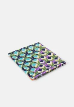 Even&Odd Tuch - Green -Even&Odd d0d2cd5b84844beea96b2c1c90edee42 2